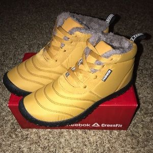 New, size 39(size 9) Carmel/grey fur boot